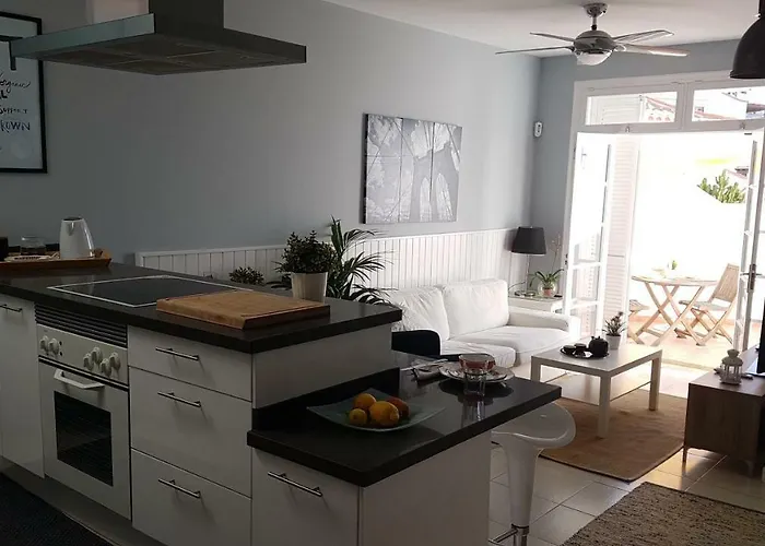 La Solandra Адехе